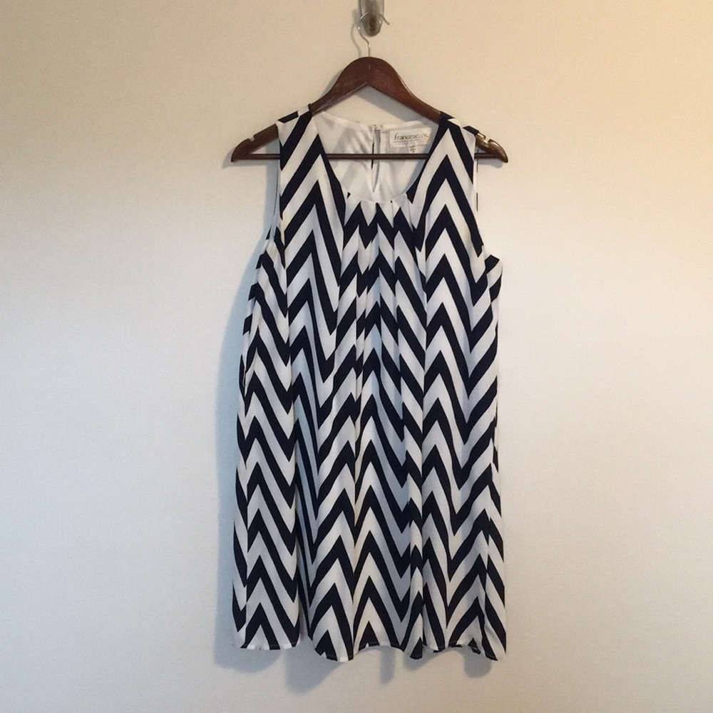 Navy and white chevron dress with navy belt